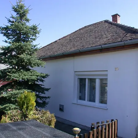度假居 Holiday In Balaton 26735