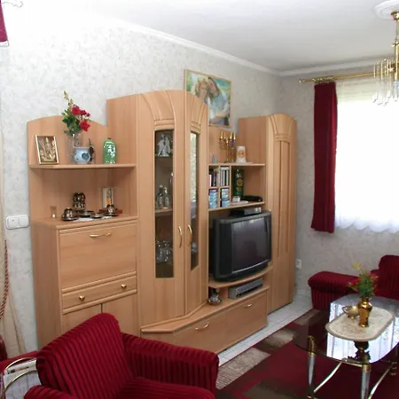 Holiday In Balaton 26735 度假居 *