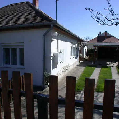 Holiday In Balaton 26735 度假居
